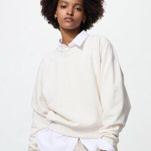 NWT Uniqlo Women's Cropped Sweatshirt Size S, Off White
